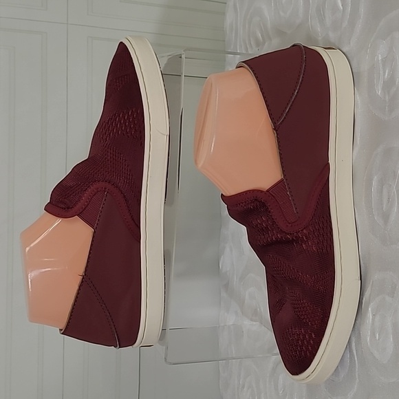 OLUKAI Pehuea Maroon Red Slip On Comfort Sneakers Size W8 - Picture 4 of 14